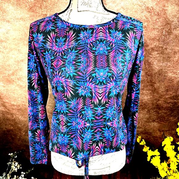 Retreat Rhonda Shear Drawstring Hem Tunic Firework Floral Multiple Sizes - Picture 5 of 11